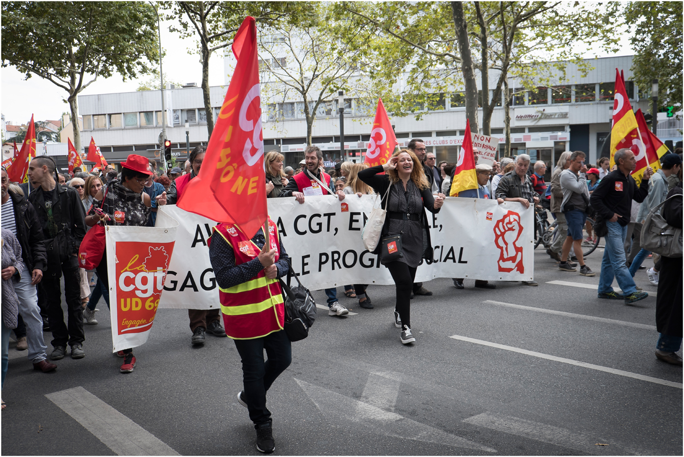 JLU XT2 Manif 2017septembre12 111